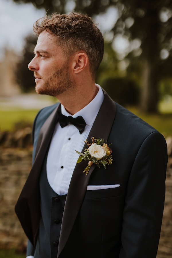 cluster sytle button hole