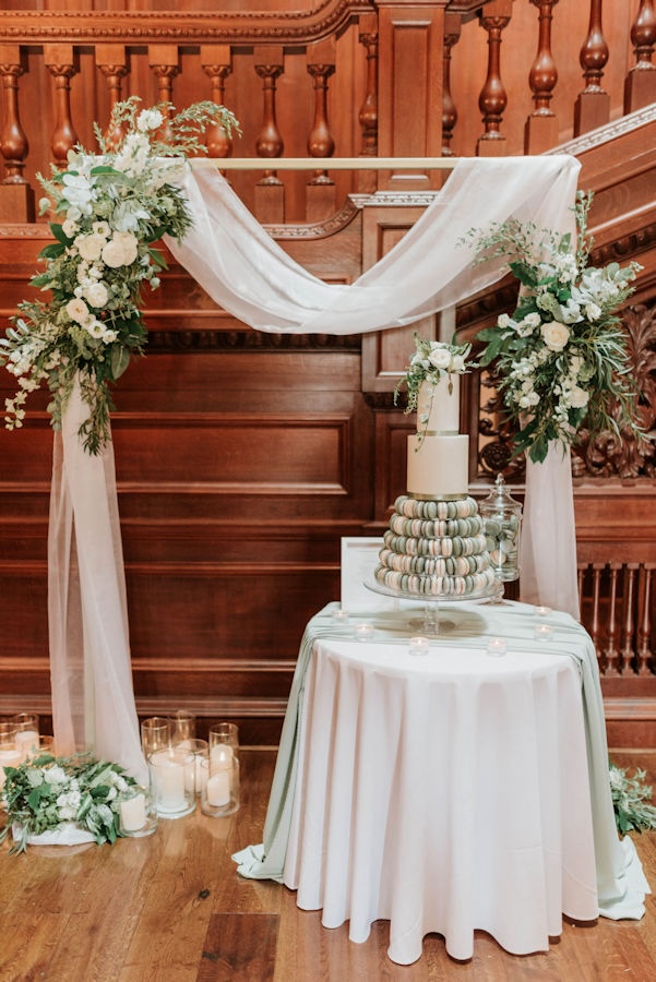 wedding arch for cake