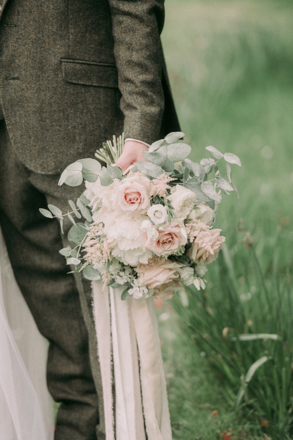 muted flowers for wedding