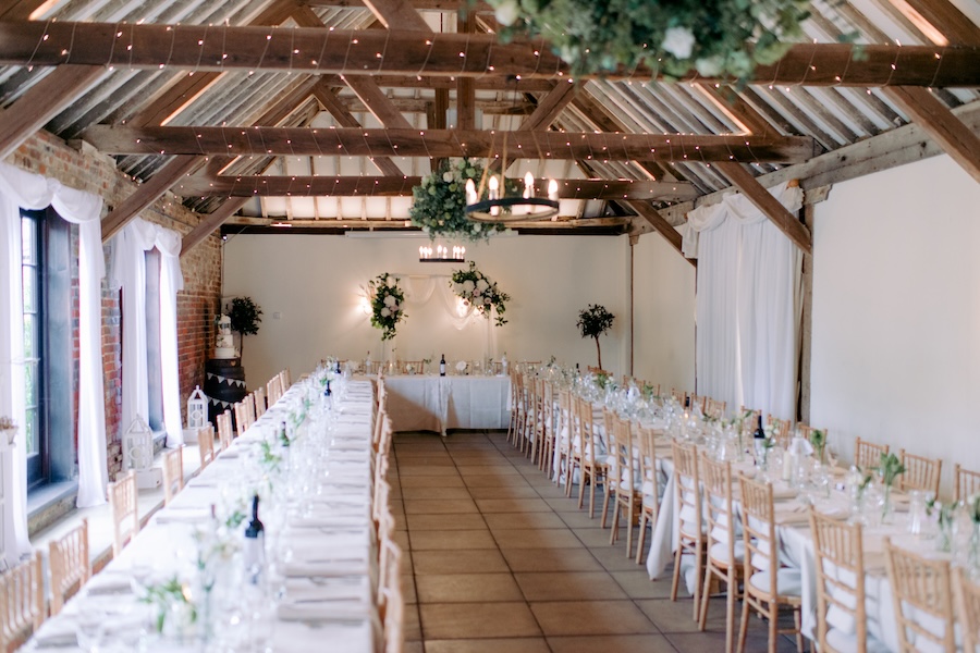 banquet dining flowers