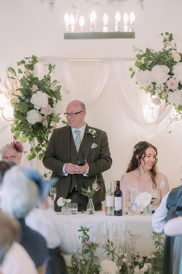 top table arch flowers