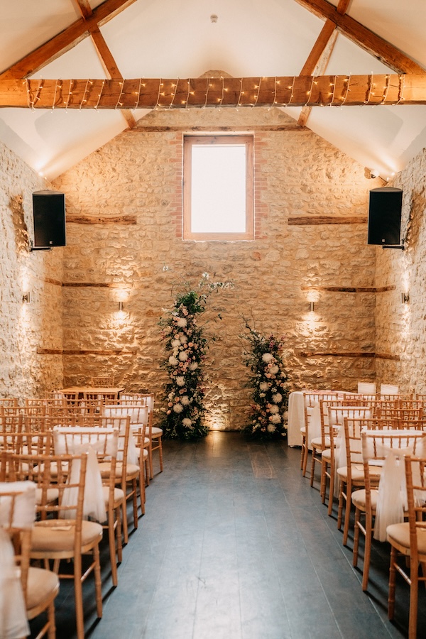 statement ceremony flowers